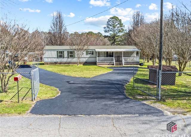 Property at 68 Arthur Rd, Hull, GA 30646, 2 beds, 2 baths