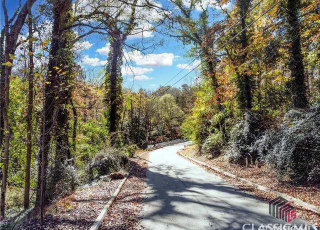 Property at 589 West Lake Dr, Athens, GA 30606