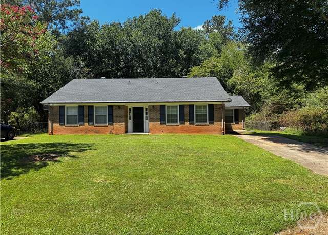 Property at 350-352 Jockey Club Dr, Athens, GA 30605, 4 beds, 2 baths