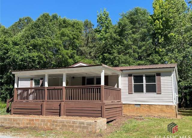 Property at 107 Smokey Ridge Rd, Crawford, GA 30630, 3 beds, 2 baths