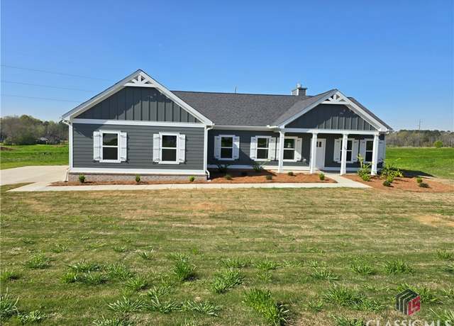 Property at 1040 Madison Hills Dr, Madison, GA 30650, 3 beds, 2 baths