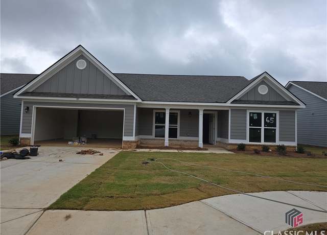 Property at 184 Champions Ln, Winder, GA 30680, 4 beds, 2.5 baths