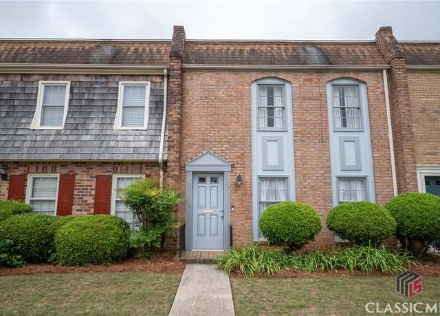 Property at 105 Georgetown Dr, Athens, GA 30605, 3 beds, 2.5 baths