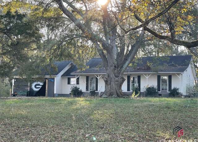 Property at 2485 Beacon Light Rd, Hartwell, GA 30643, 3 beds, 2 baths