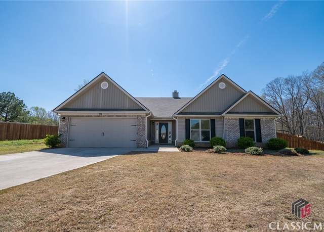 Property at 156 Cypress Woods Ct, Hull, GA 30646, 4 beds, 2.5 baths