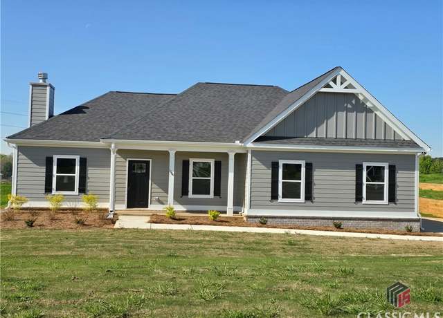 Property at 1060 Madison Hills Dr, Madison, GA 30650, 3 beds, 2 baths