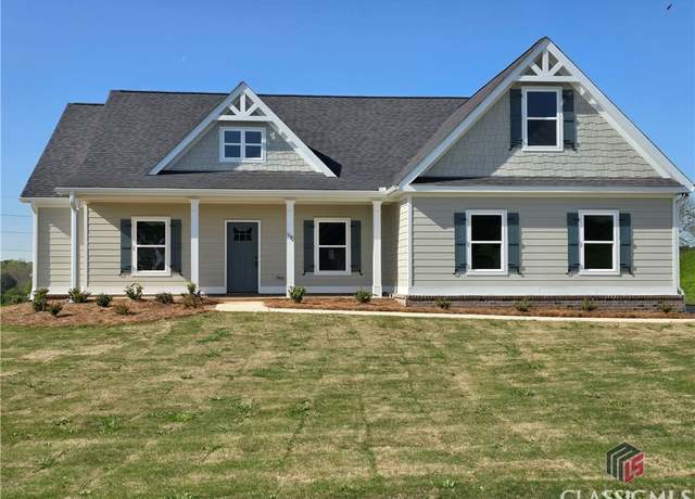 Property at 1070 Madison Hills Dr, Madison, GA 30650, 4 beds, 3 baths