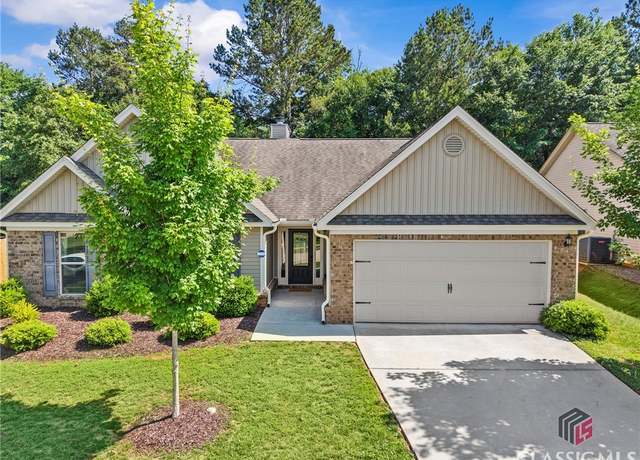 Property at 632 Holly Springs Ct, Athens, GA 30606, 4 beds, 2.5 baths