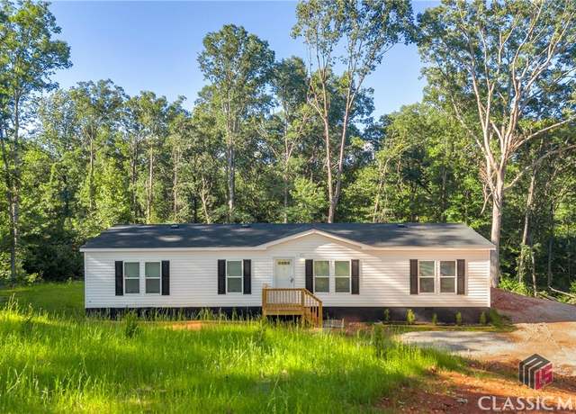 Property at 31 Dons Ct, Royston, GA 30662, 4 beds, 2 baths