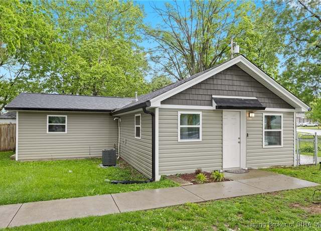 Property at 1404 Plank Rd, Jeffersonville, IN 47130, 2 beds, 1 bath