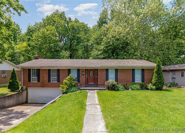Property at 1915 Beechlawn Dr, Clarksville, IN 47129, 3 beds, 3 baths
