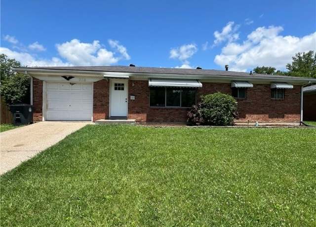 Property at 319 Country Club Dr, New Albany, IN 47150, 3 beds, 1 bath