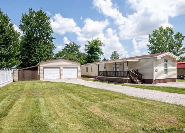 Property at 871 N 4th St, Austin, IN 47102, 2 beds, 2 baths