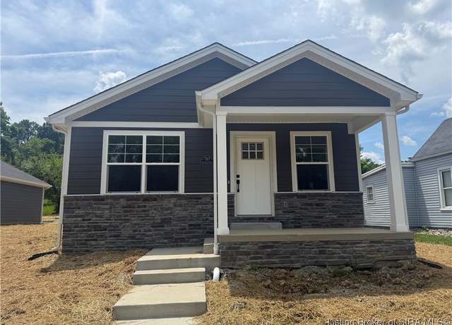 Property at 727 W 8th St, New Albany, IN 47150, 3 beds, 2 baths