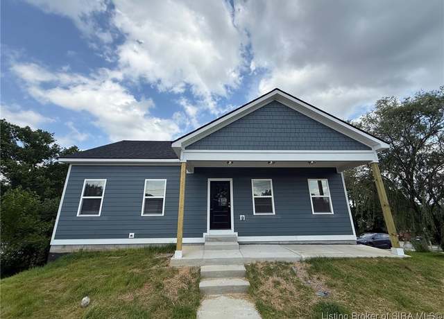 Property at 701 Knob Hill Rd, New Albany, IN 47150, 3 beds, 2.5 baths