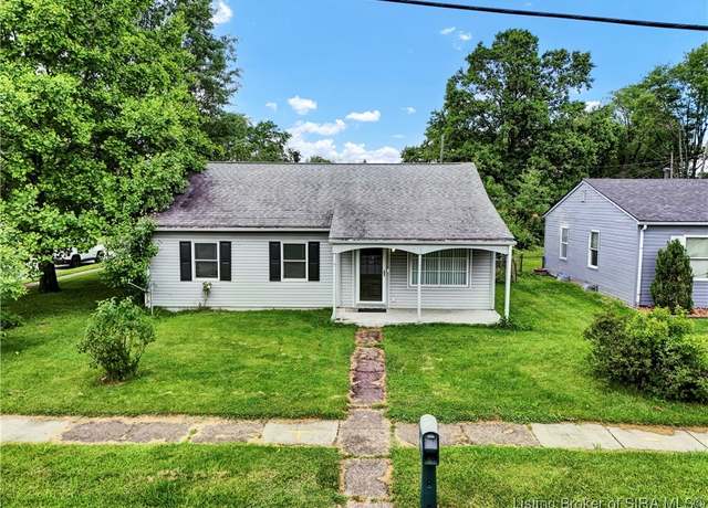 Property at 2009 E 8th St, Jeffersonville, IN 47130, 3 beds, 2 baths