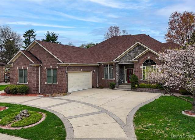 Property at 1519 Nole Dr, Jeffersonville, IN 47130, 4 beds, 3.5 baths