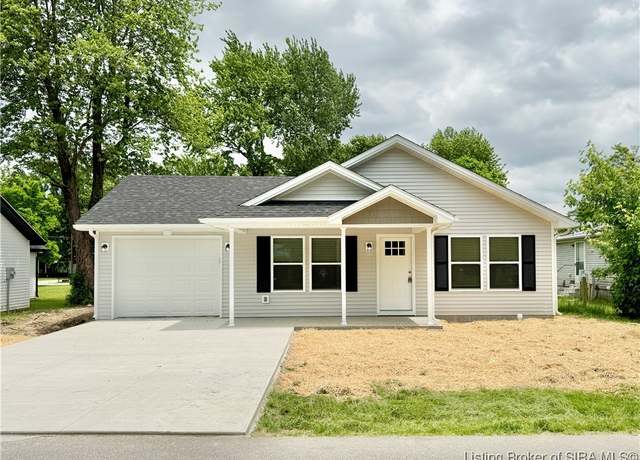 Property at 555 Mann Ave, Austin, IN 47102, 3 beds, 2 baths