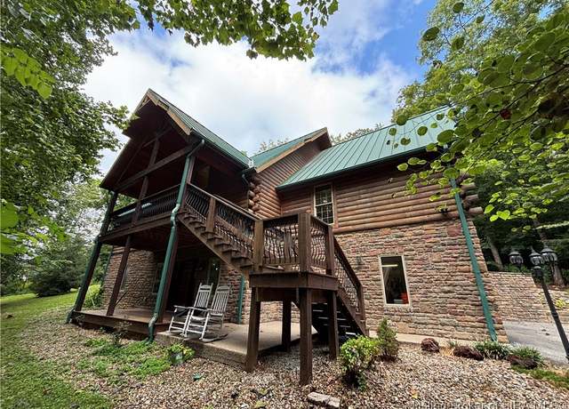 Property at 813 Woodland Ave, Corydon, IN 47112, 3 beds, 2.5 baths