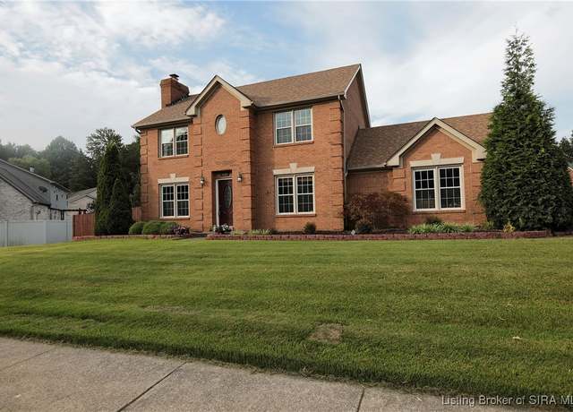 Property at 4123 Royal Oak Dr, New Albany, IN 47150, 4 beds, 2.5 baths
