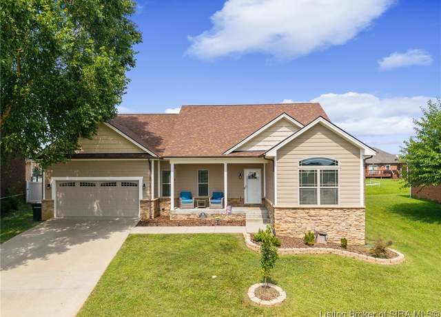 Property at 3102 Ambercrest Loop, Jeffersonville, IN 47130, 3 beds, 3 baths