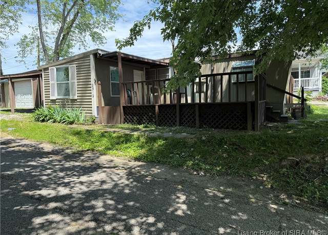 Property at 2312 Corydon Pike, New Albany, IN 47150, 3 beds, 1 bath