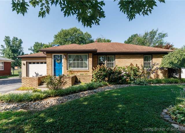 Property at 42 Longview Dr, Jeffersonville, IN 47130, 4 beds, 2 baths
