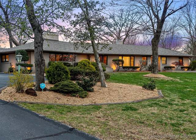 Property at 15 N Hill Dr, Floyds Knobs, IN 47119, 3 beds, 3 baths