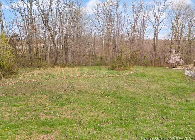 Property at 900 E Walnut Dr, English, IN 47118