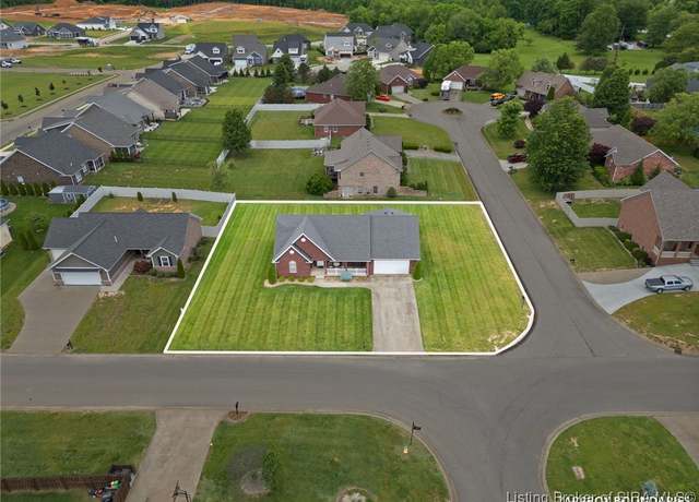 Property at 8435 Aberdeen Ln, Charlestown, IN 47111, 3 beds, 2 baths