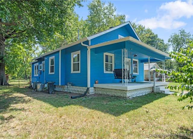 Property at 1516 Plank Rd, Jeffersonville, IN 47130, 3 beds, 1 bath