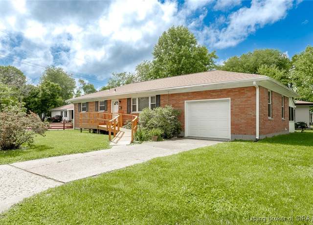 Property at 1903 Joy St, Jeffersonville, IN 47130, 4 beds, 1 bath
