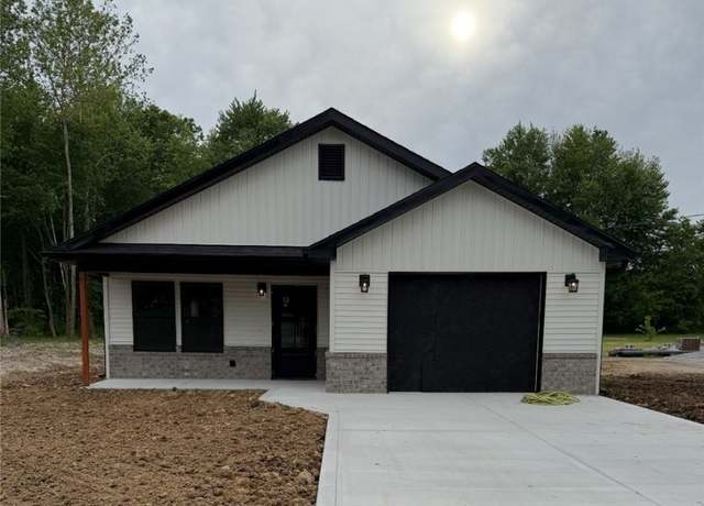 Property at 1170 S Riley Dr, Scottsburg, IN 47170, 3 beds, 2 baths