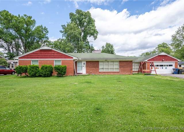 Property at 21 Wildwood Rd, Jeffersonville, IN 47130, 3 beds, 2 baths