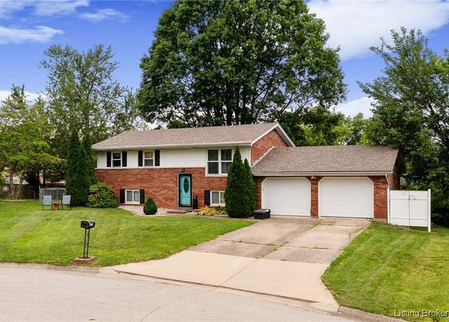Property at 2717 Mohawk Dr, New Albany, IN 47150, 4 beds, 1.5 baths