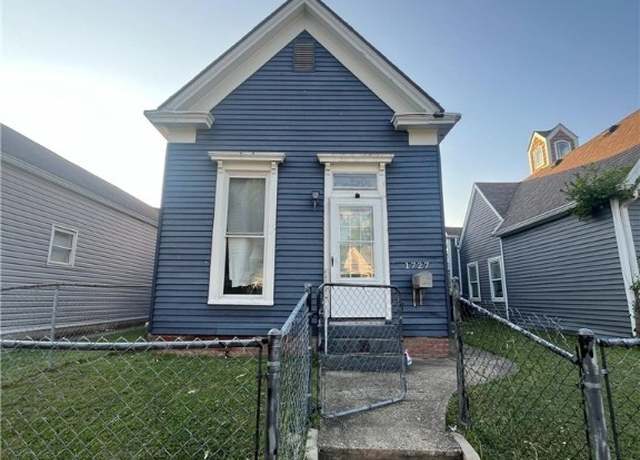 Property at 1727 E Oak St, New Albany, IN 47150, 2 beds, 2 baths