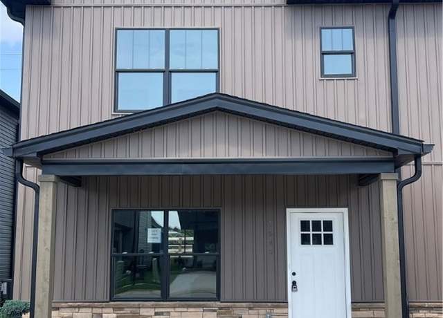 Property at 3506 Arbor Crossing Way #4, Jeffersonville, IN 47130, 3 beds, 2.5 baths