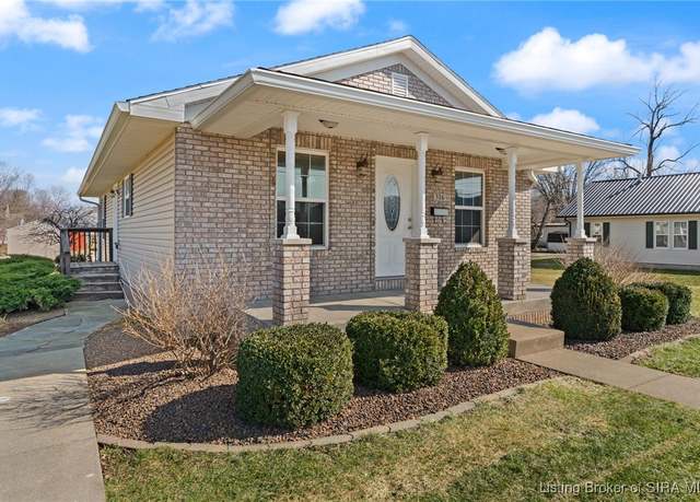 Property at 316 Elm St, Paoli, IN 47454, 2 beds, 2 baths