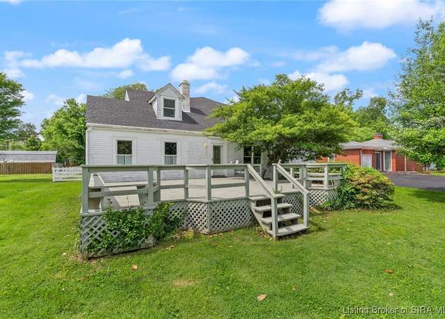 Property at 2819 Utica Pike, Jeffersonville, IN 47130, 3 beds, 2.5 baths