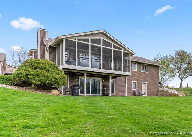 Property at 9038 N Schmidt Ln, Dupont, IN 47231, 4 beds, 3 baths