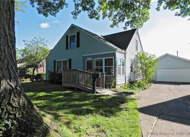Property at 1720 Lilly Ln, New Albany, IN 47150, 5 beds, 3 baths