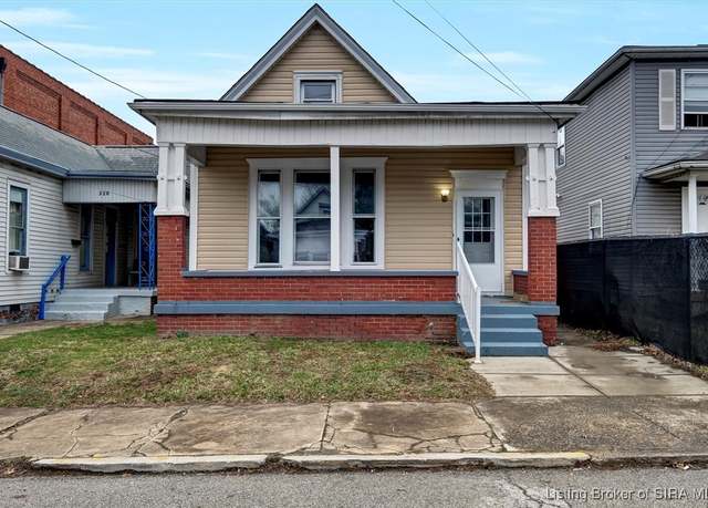 Property at 318 E 15th St, New Albany, IN 47150, 5 beds, 2 baths