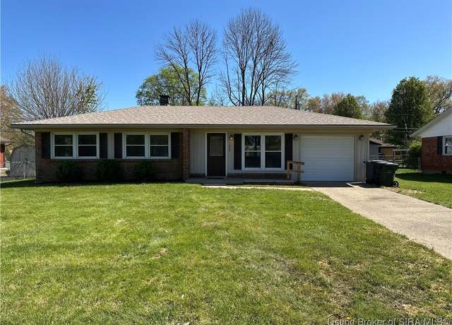 Property at 1020 Allison Ln, Jeffersonville, IN 47130, 3 beds, 1.5 baths