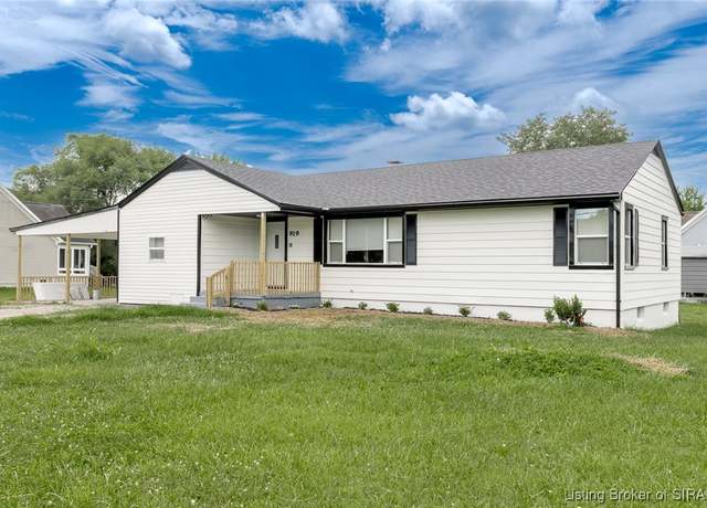 Property at 919 Monroe St, Charlestown, IN 47111, 3 beds, 2 baths