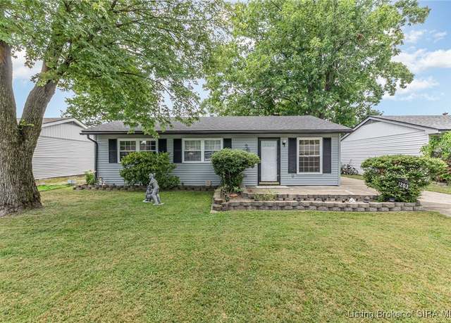 Property at 1203 Cedarview Dr, Jeffersonville, IN 47130, 3 beds, 1 bath