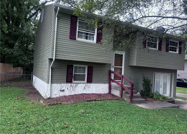 Property at 1514 Nina Rd, Jeffersonville, IN 47130, 3 beds, 1.5 baths