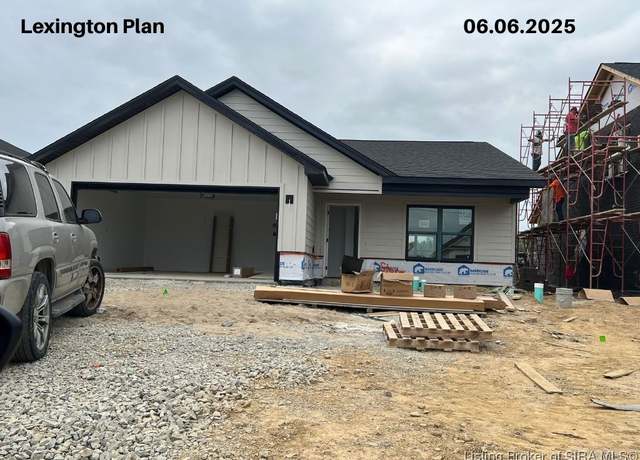Property at 5102 Woodstone Cir, Jeffersonville, IN 47150, 3 beds, 2 baths