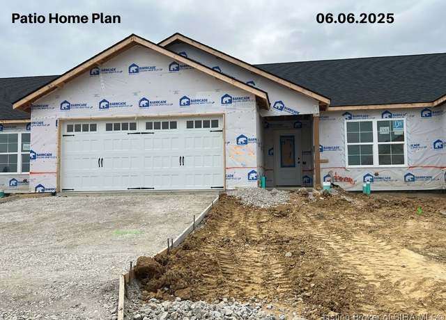 Property at 5118 Woodstone Cir, Jeffersonville, IN 47130, 2 beds, 2 baths