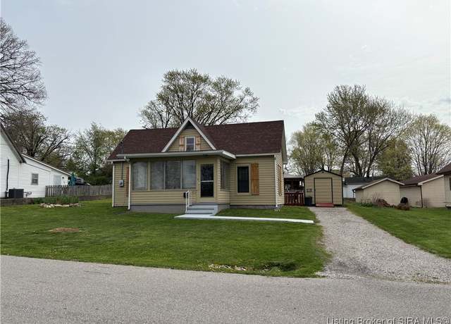 Property at 903 N College Ave, Salem, IN 47167, 1 bed, 1 bath