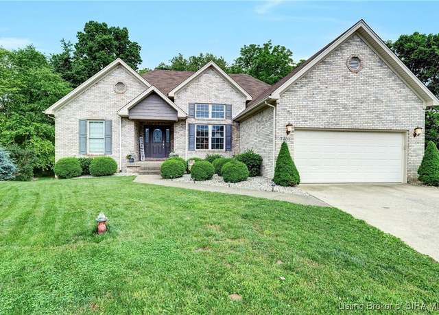 Property at 7401 Cove Way, Georgetown, IN 47122, 4 beds, 3 baths
